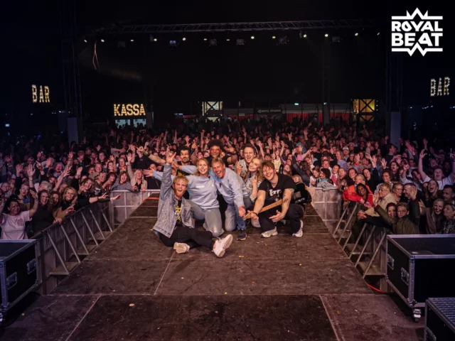 Het Wijkse Stadsfeest, net als vorig jaar door de hele band unaniem uitgeroepen tot het beste stadsfeest van het land! Royal Beat ❤️ Wijk bij Duurstede📸: @jort_dorn